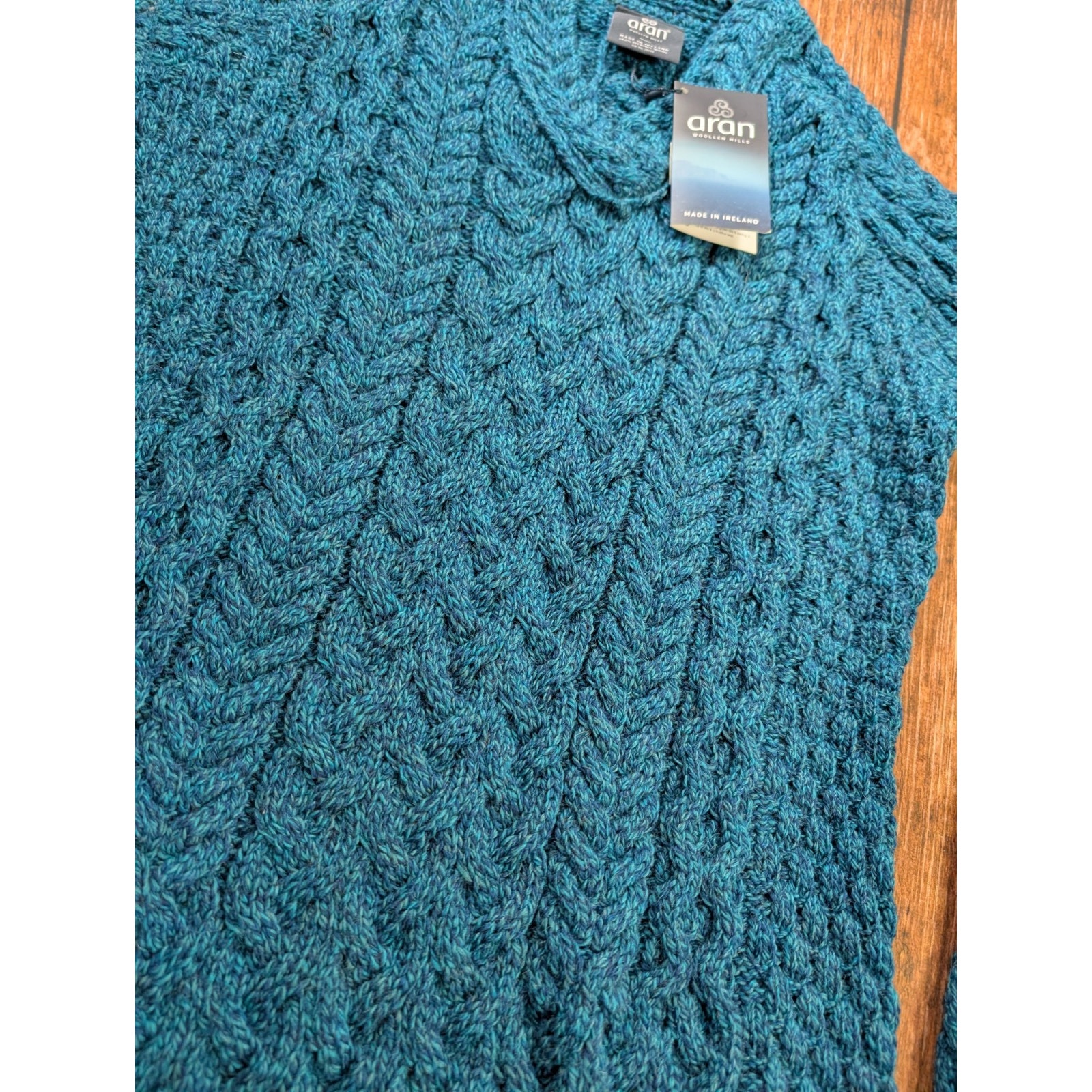 Nwt Aran Woollen Mills 100% Merino Cable-Knit Sweater Teal Blue Green V Neck — image 6 of 8